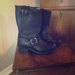 FRYE Engineer 12R Boots Sz 6